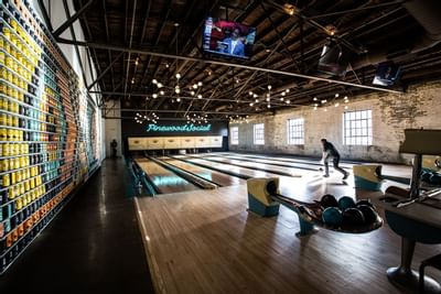pinewood social bowling