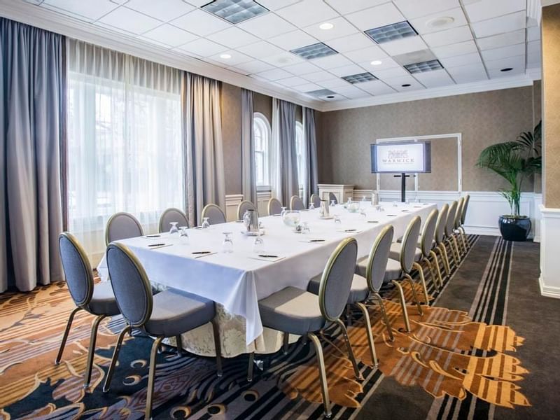 Interior of the boardroom at Warwick Melrose Dallas