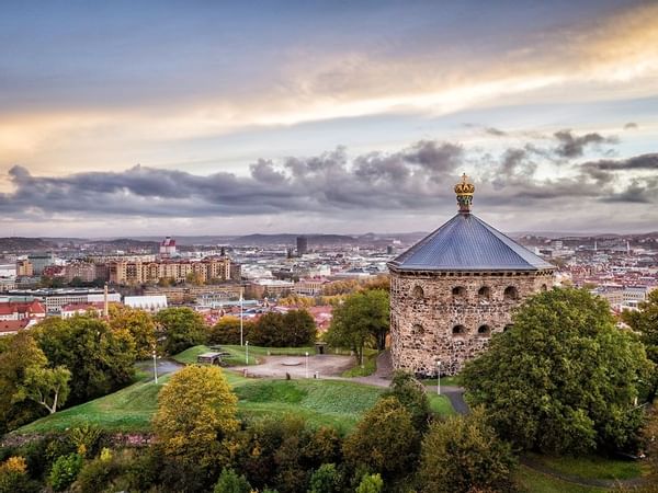 Discover Gothenburg from Hotel Riverton