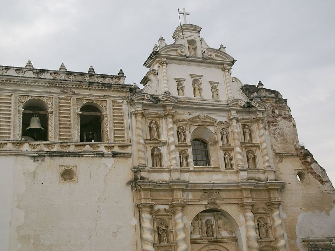 Iglesia y Convento de San Francisco exterior near Porta Hotel Antigua