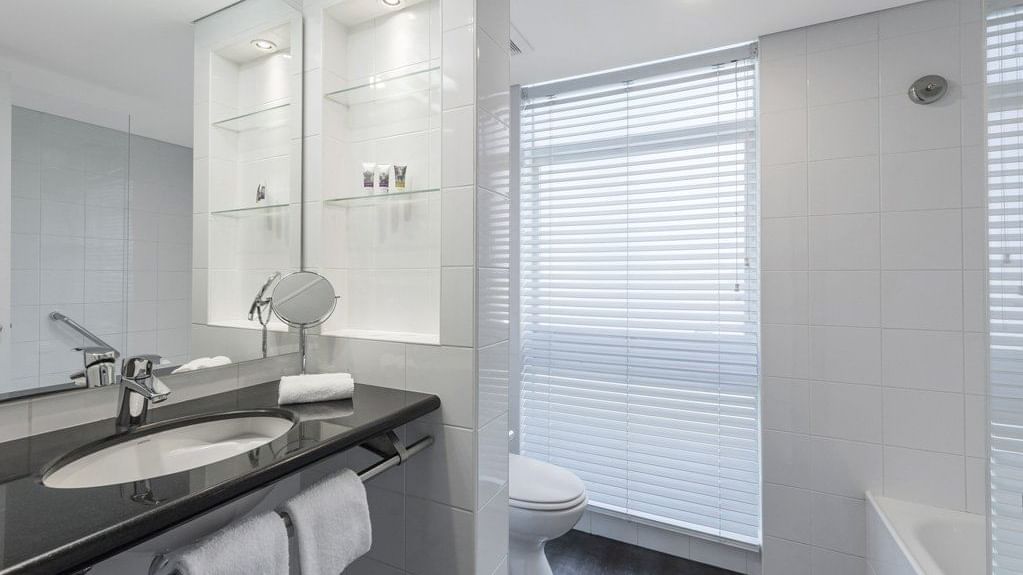 Mercure Privilege bathrooms at Pullman and Mercure King George Square Brisbane