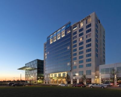 a large building in illinois