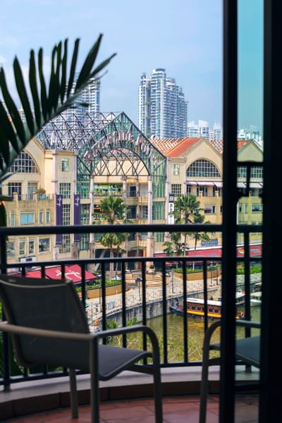 paradox hotel singapore executive lounge