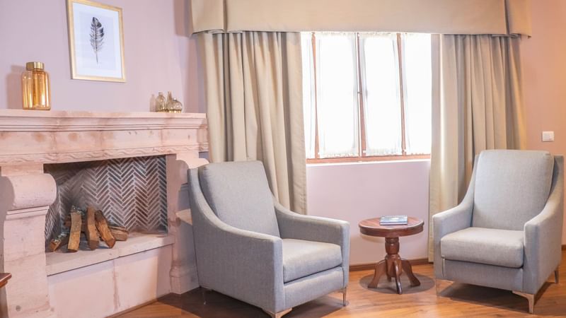 Interior of Deluxe King Room at Gamma Morelia Vista Bella