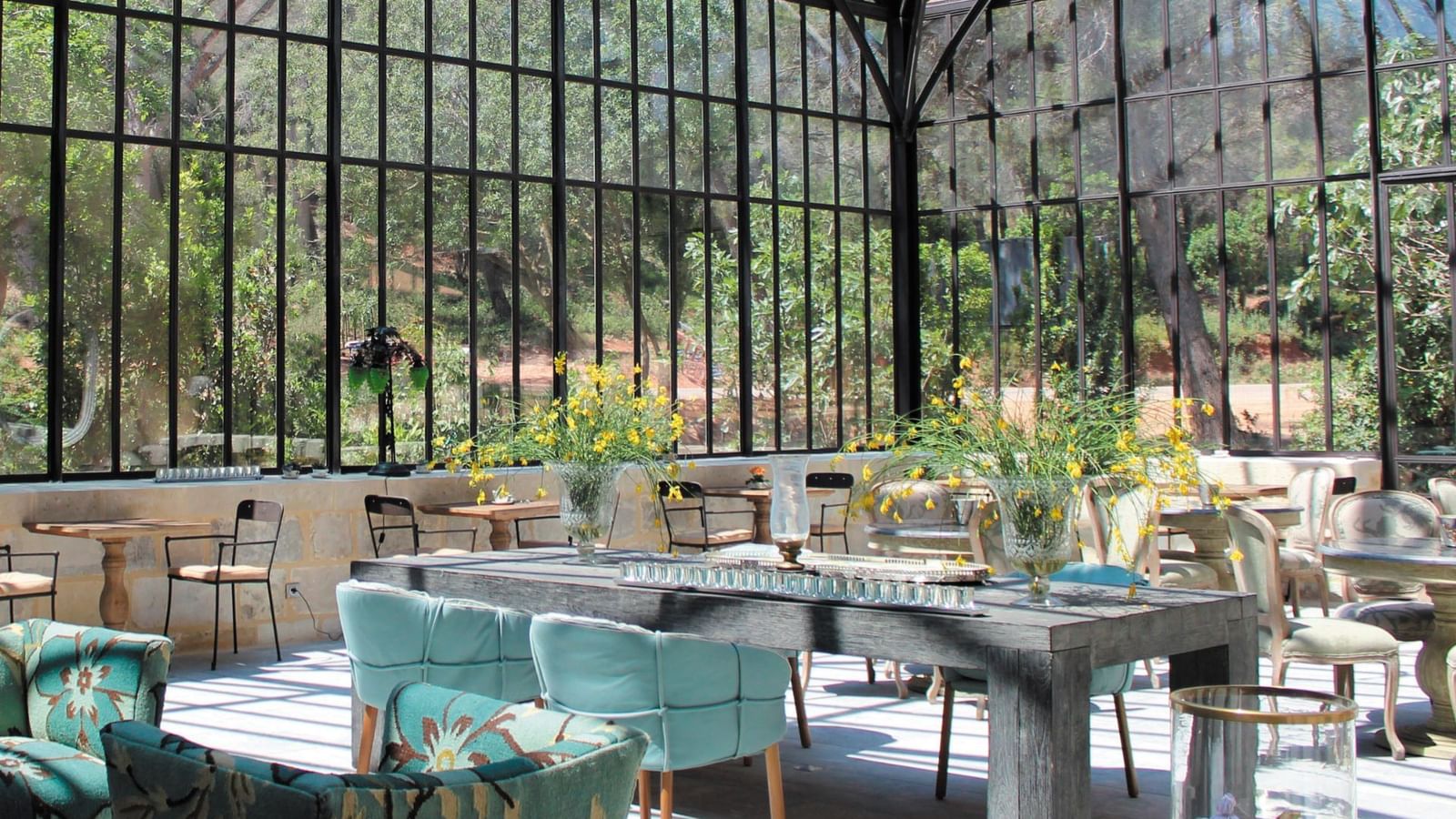The Breakfast's terrace glass house dining, Domaine De Manville