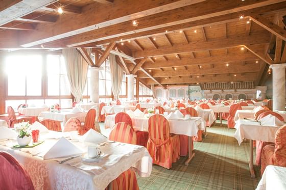 Frühstücksraum im Hotel Liebes Rot Flüh, Haldensee Tirol