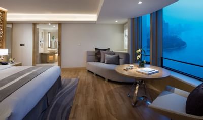 Interior view of Deluxe Room at White Swan hotel