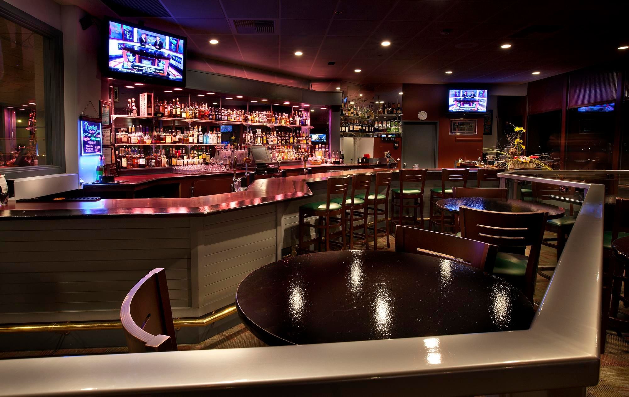 Rivertop Dining Bar