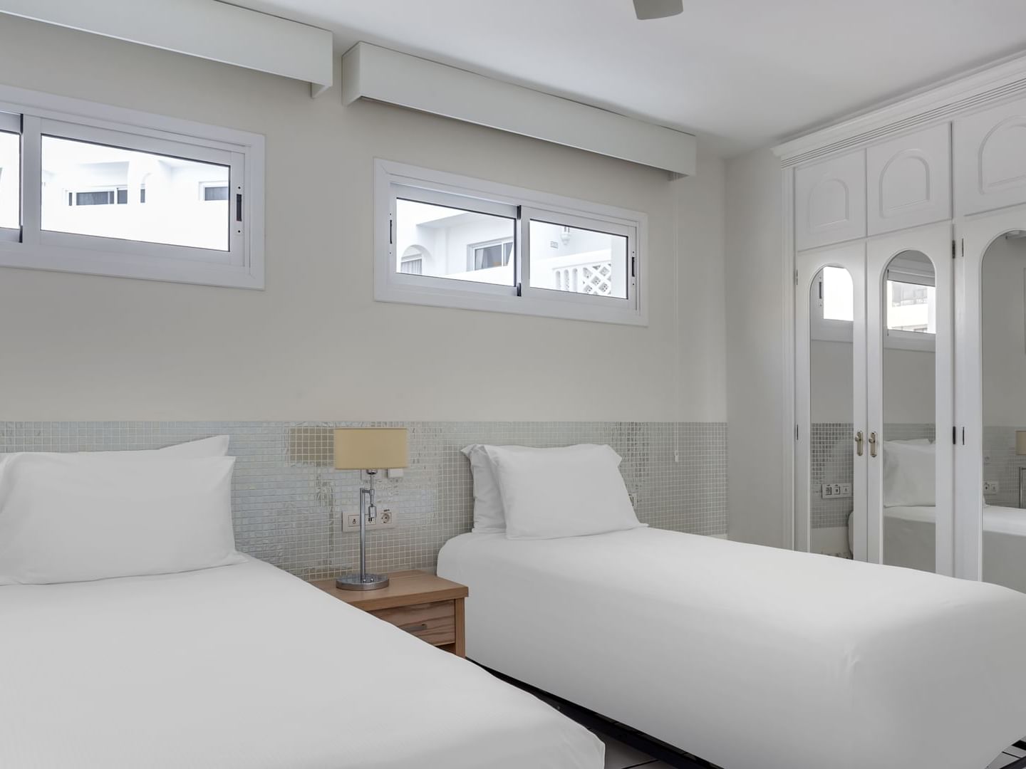 tenerife-accommodation-santa-barbara-golf-and-ocean-club-rooms