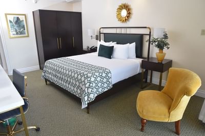 Deluxe Room King