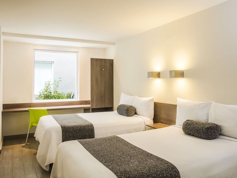 Dos camas en habitación Superior 2 twin en One Hotels