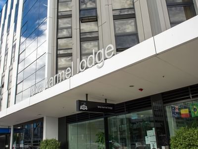 UniLodge @ ANU - Lena Karmel Lodge Main Entrance