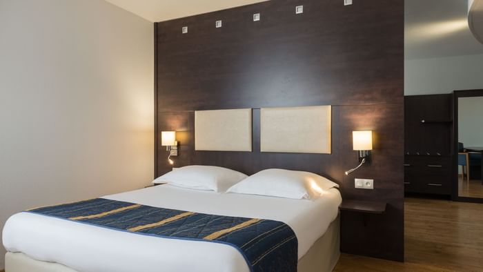 Interior of the Double bedroom at Hotel Alteora