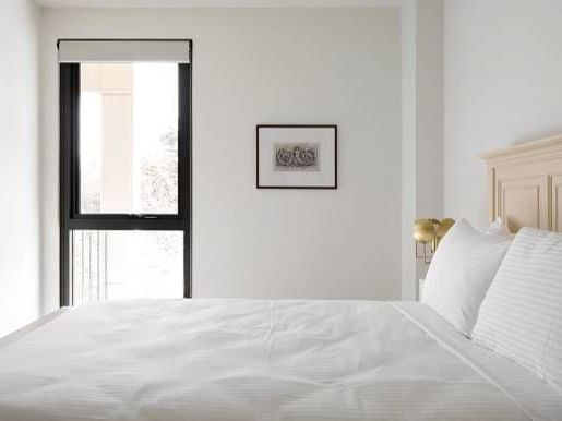 King sized bed in one bedroom suite at Hotel Knightsbridge