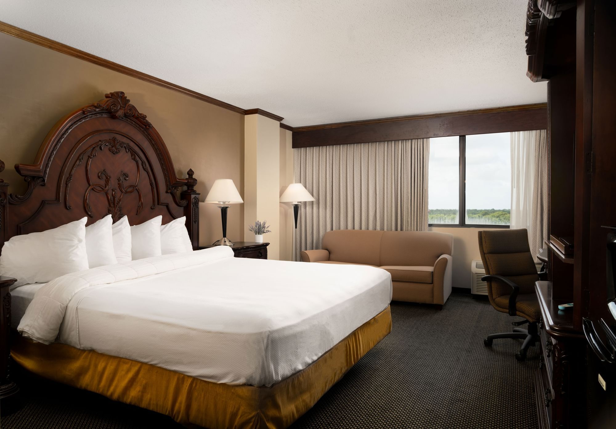 Hotels in Beaumont Texas MCM Elegante Hotel Beaumont