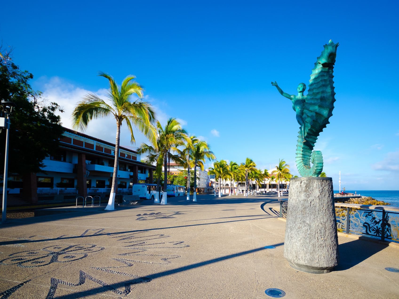 Statue in El Malecon walkway near Buenaventura Grand Hotel and Spa