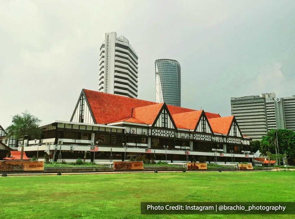 Exterior of Royal Selangor Club in Merdeka Square, an entertainment attraction near Imperial Lexis Kuala Lumpur