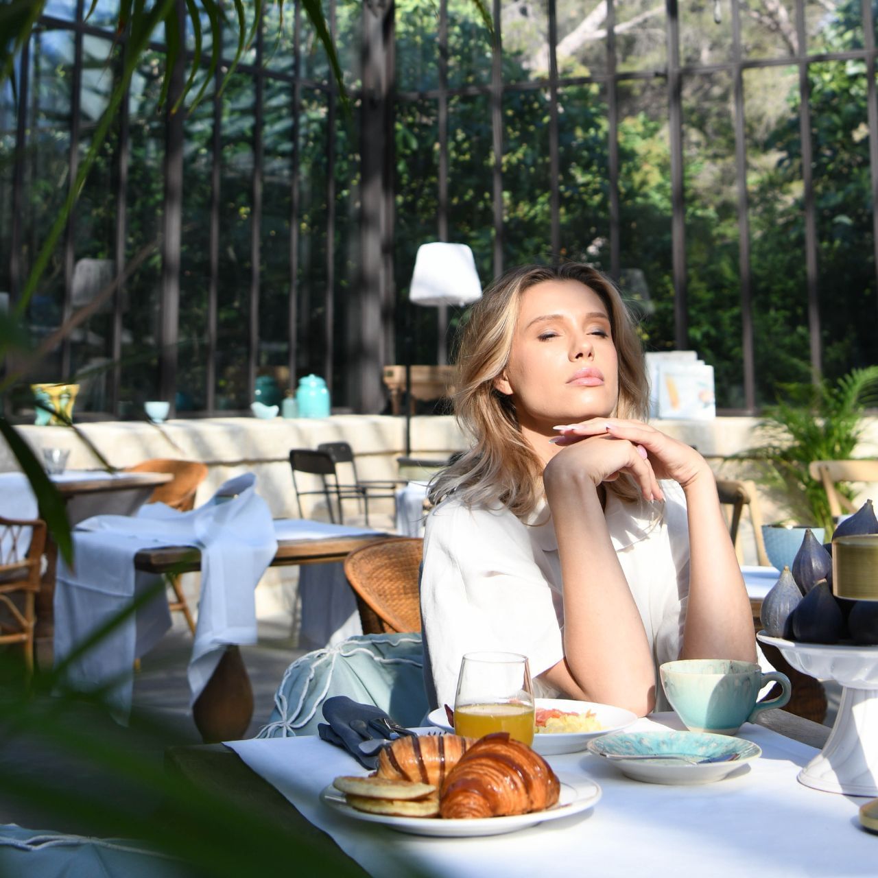 Lady dining in The Breakfast at Domaine De Manville