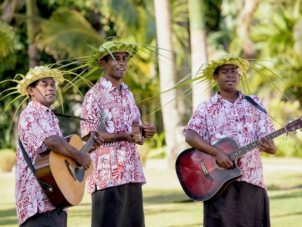 The Serenaders performing live music at The Warwick Fiji 