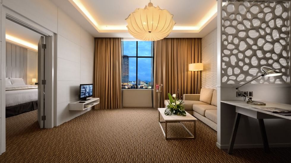 Twin beds in Deluxe Plus Twin Room at Sunway Lagoon Hotel