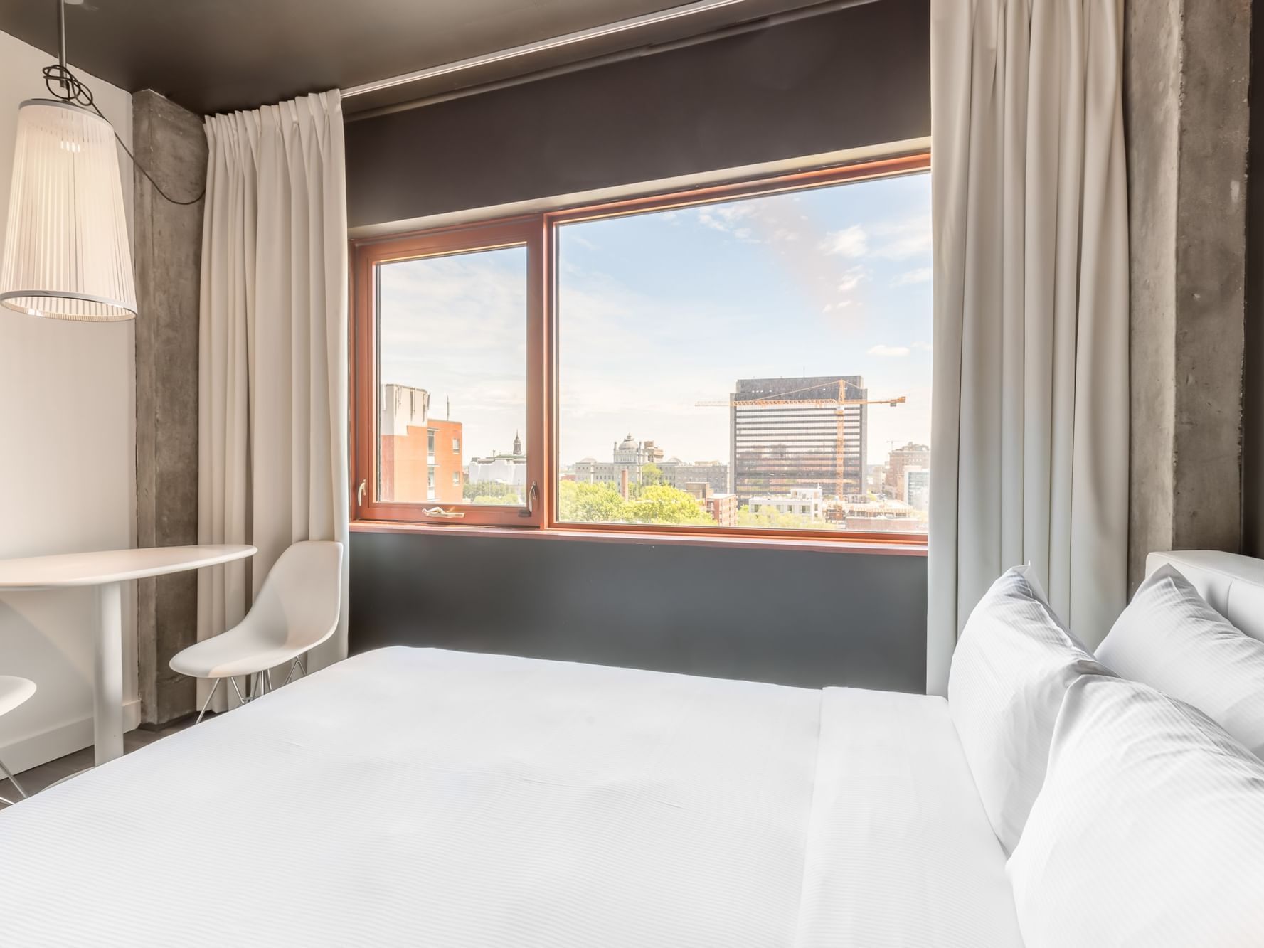 Interior of the ZERO1 HIP Room at Hotel Zero1
