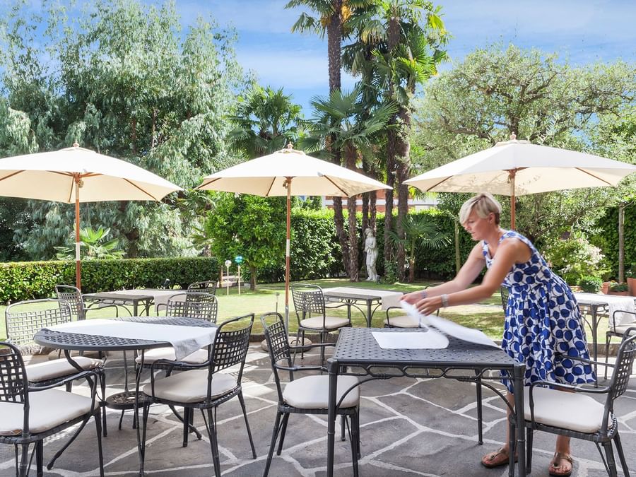 An Outdoor dining area at Boutique-Hotel Remorino