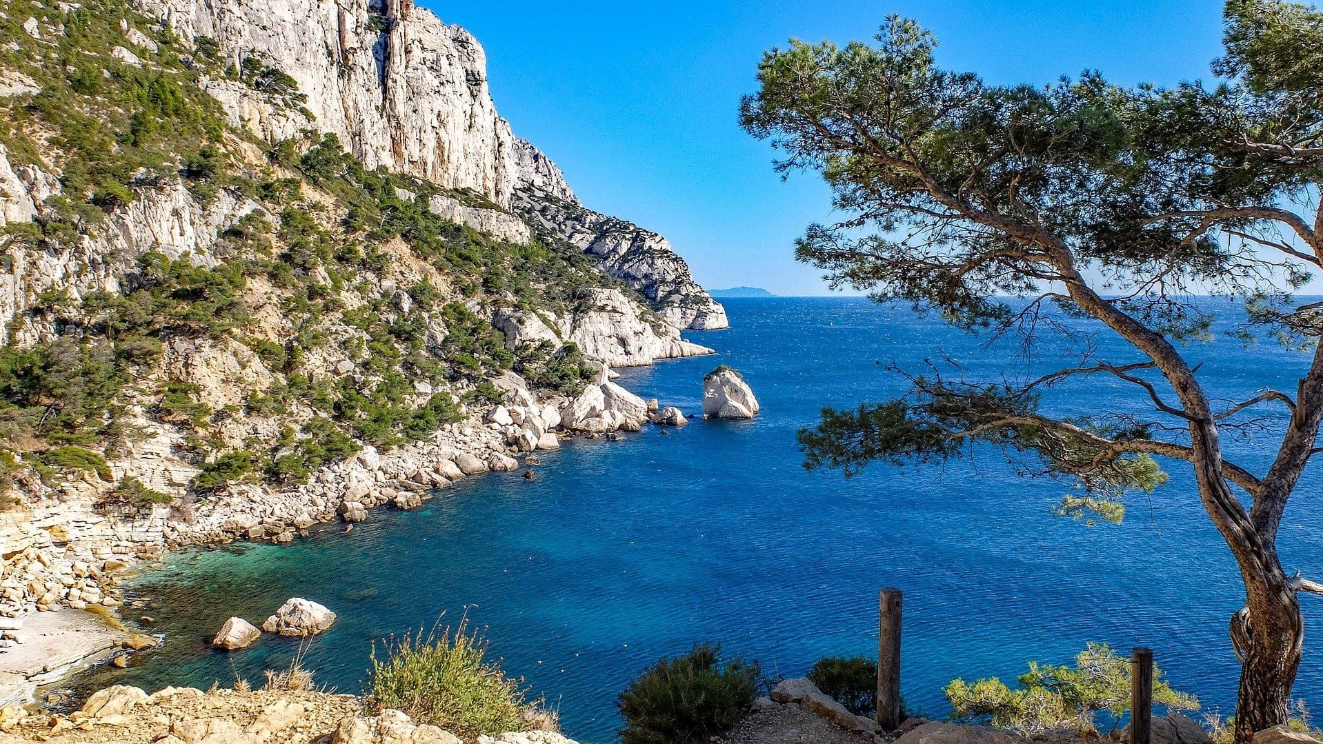 Beach view in Calanques National Park near The Original Hotels