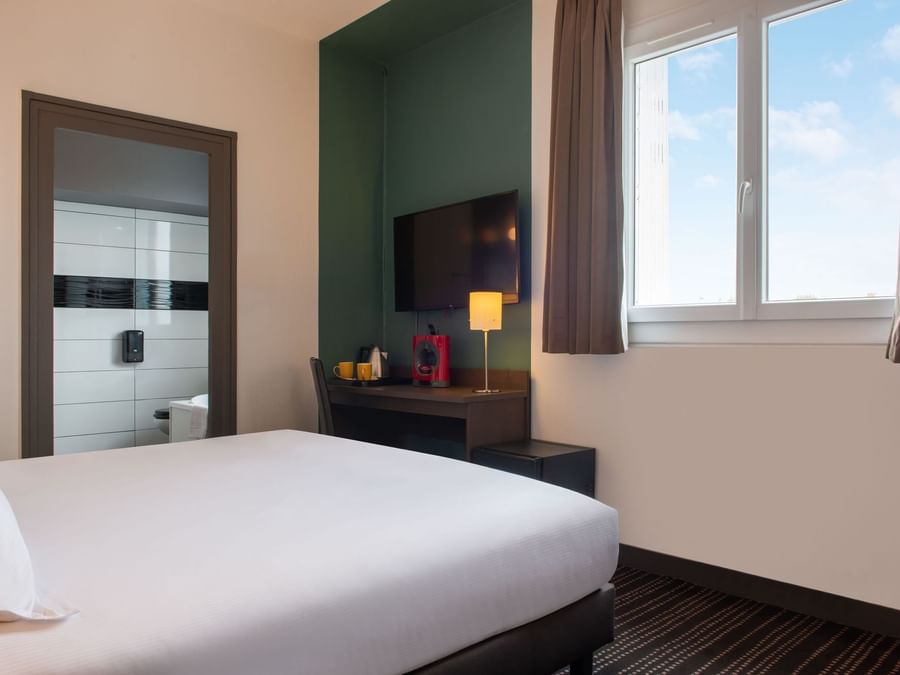 Double Bed in Premium Double Room at Hôtel de l'Europe