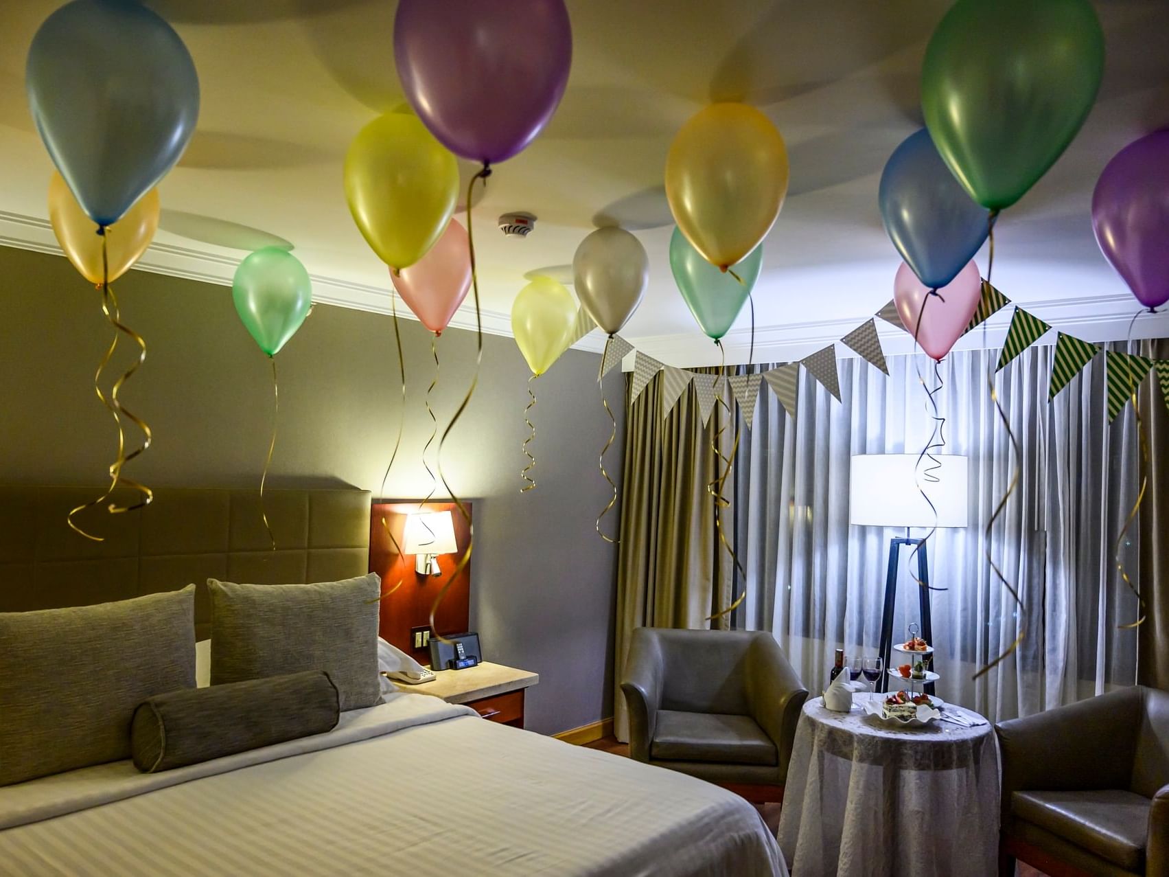 Guest room decorated for birthday at Bogotá Plaza Hotel