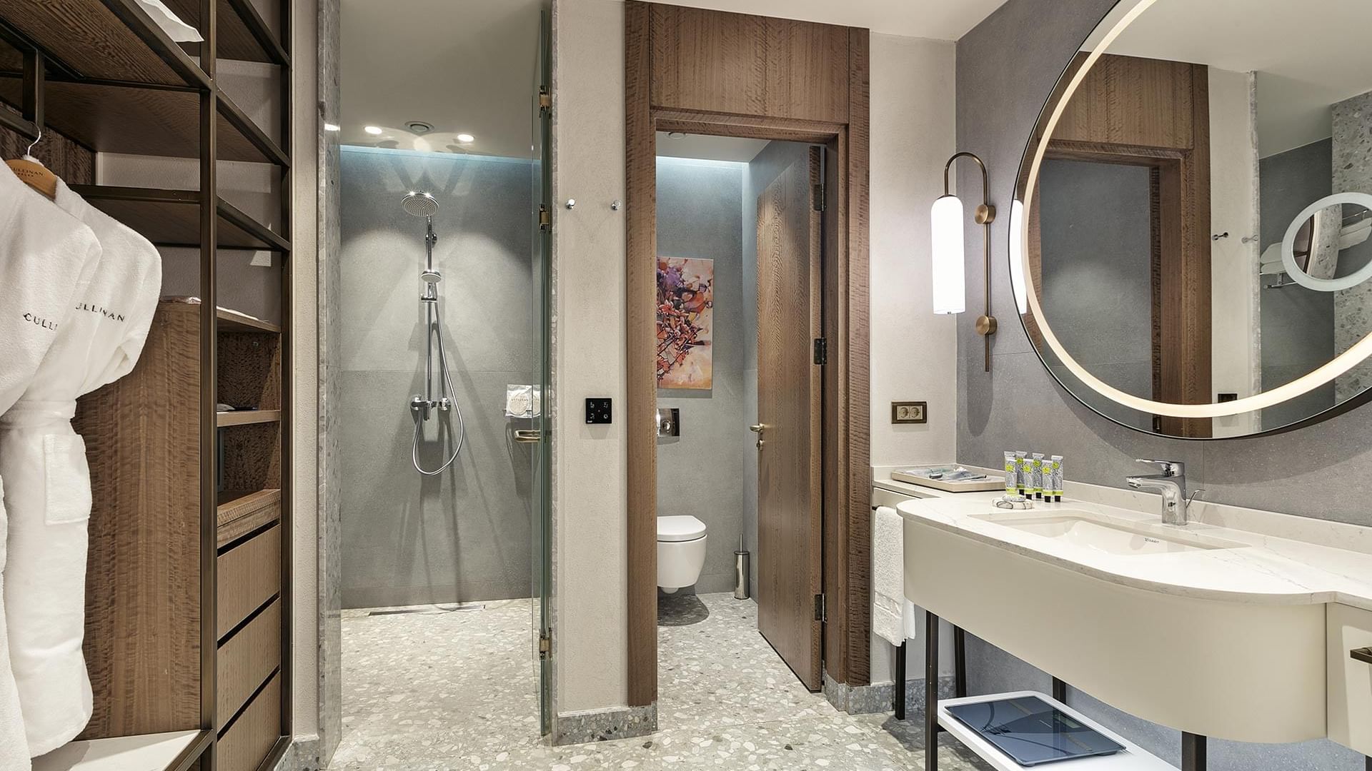 Bathroom with vanity & shower area in Superior Room Swim-up at Cullinan Belek