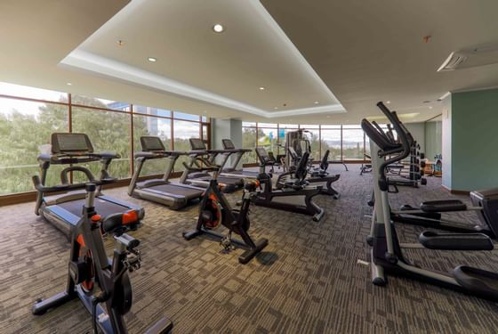The hotel Gym with Exercise machines at Hotel Vista Quince