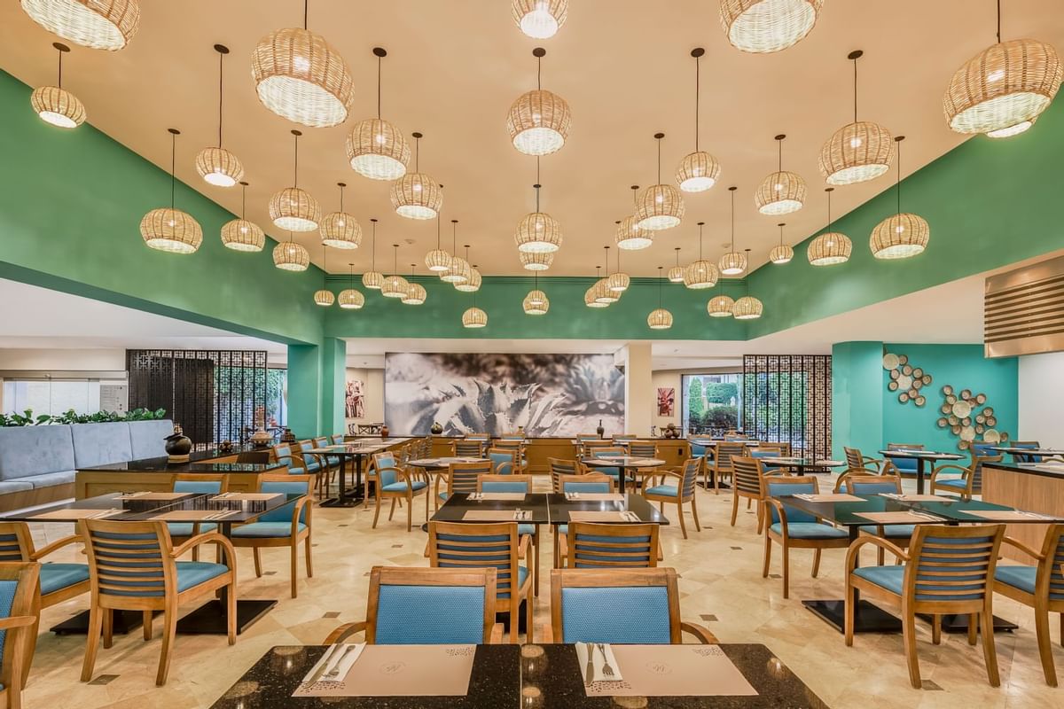 Mesas de comedor en Tita Comedor Mexicano, Hoteles Fiesta Inn