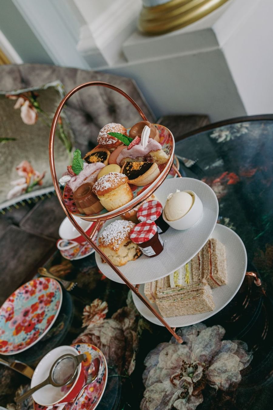 Restaurants & Bars Near Charing Cross Station The Clermont