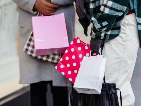 2026 Bring A Friend Shopping Package 