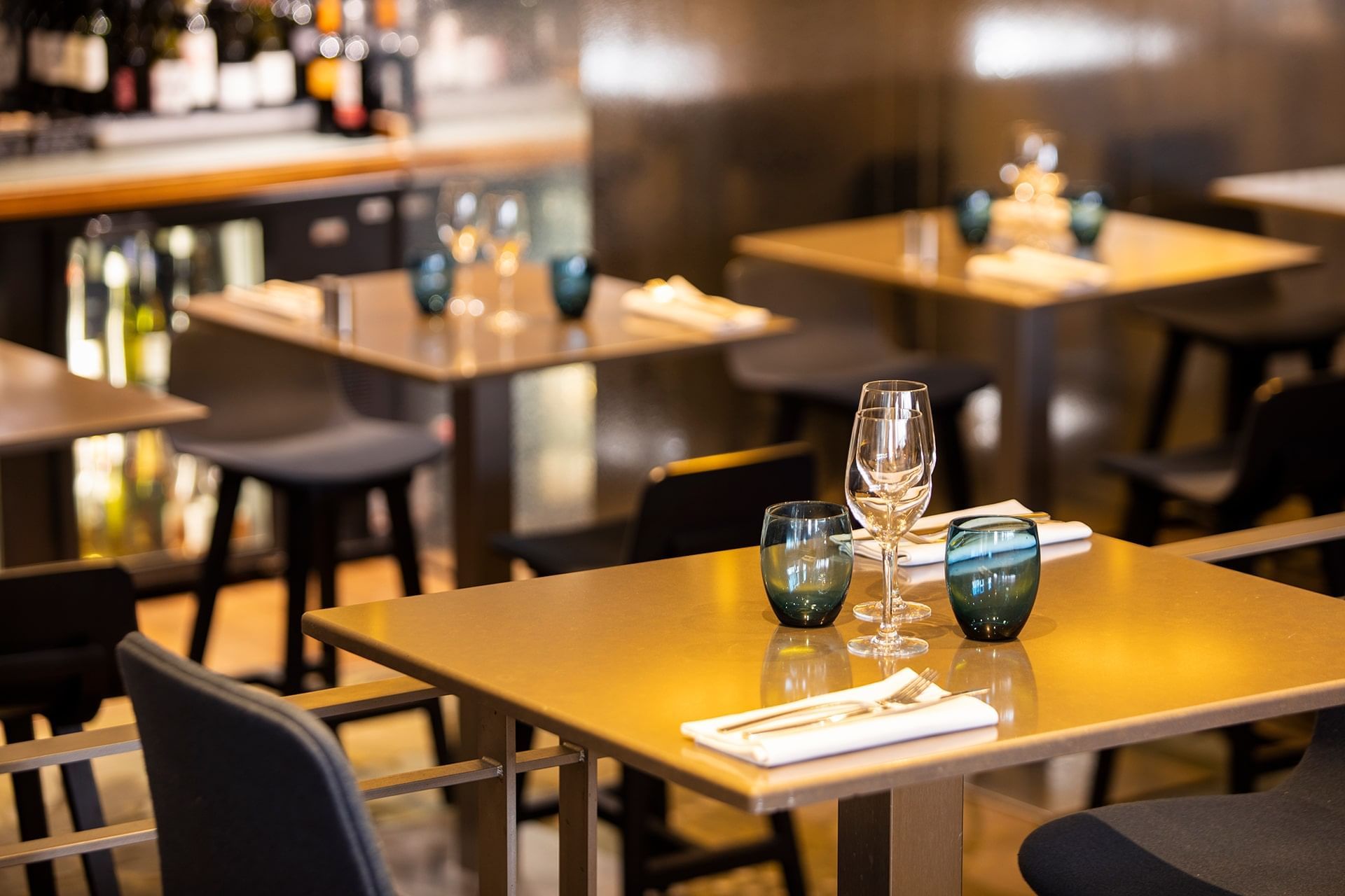 Arrangement de table, restaurant Le Nautilus, Oceania Brest Centre