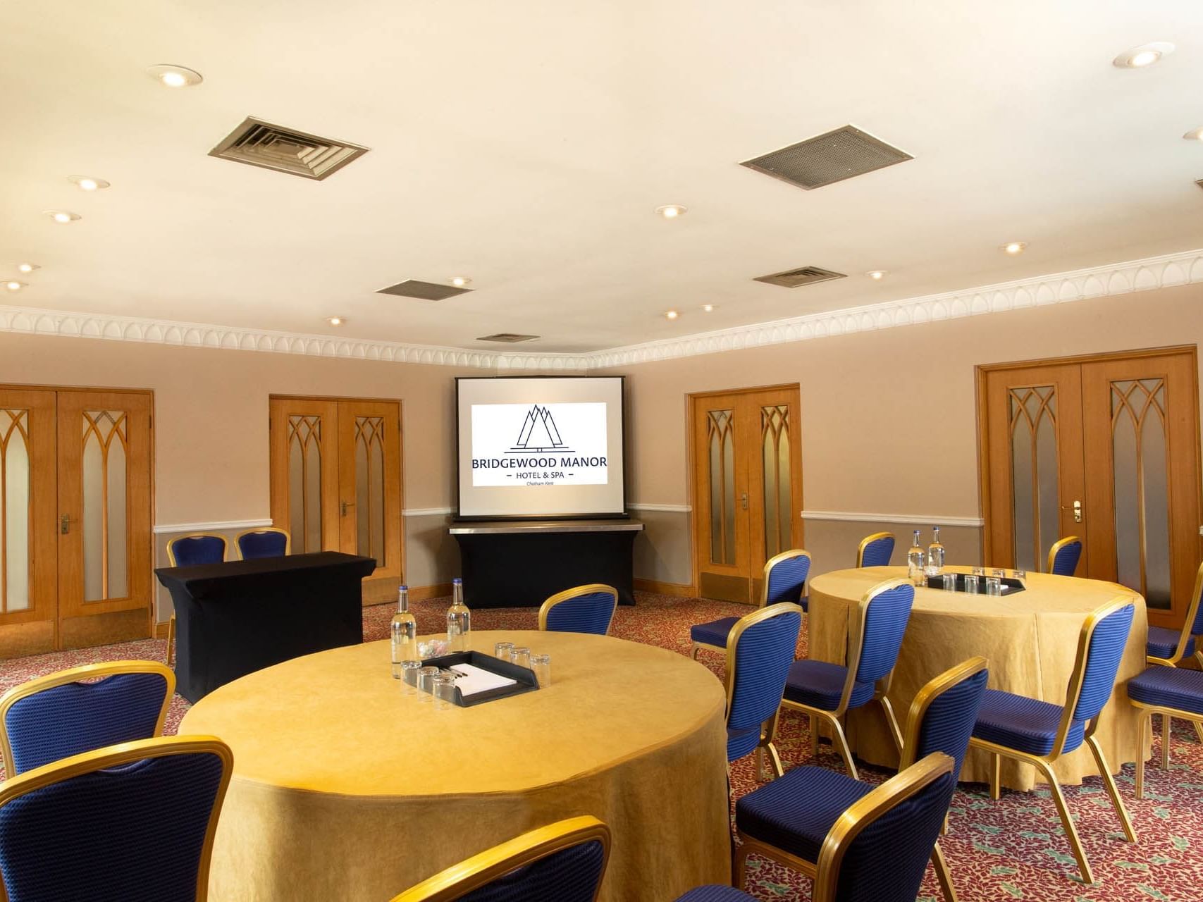 Banquet table set-up in Statford Suite, Bridgewood Manor Hotel