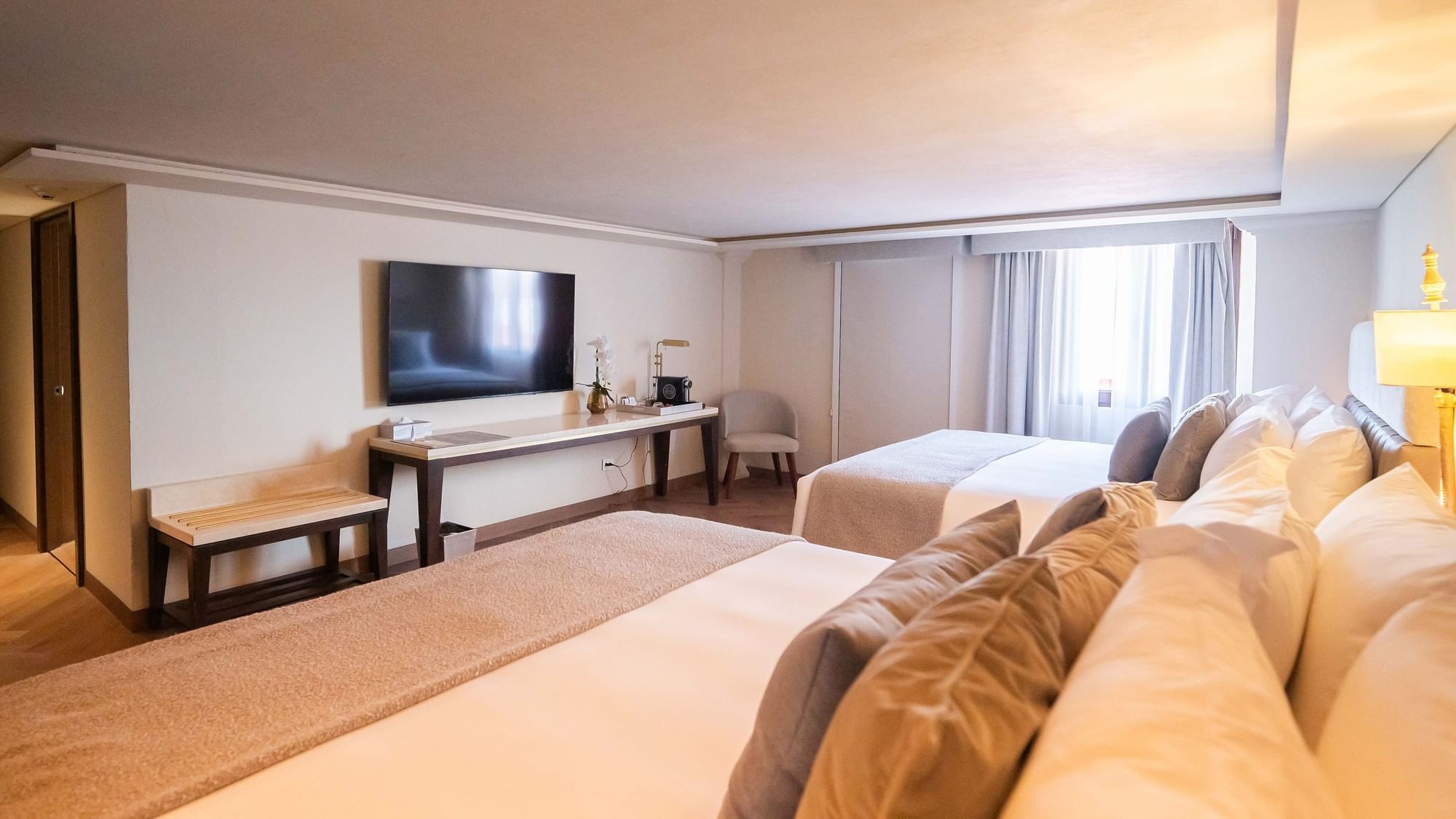 Habitación Premium con 2 camas King en el Hotel Quinta Real Puebla en Heroica Puebla de Zaragoza