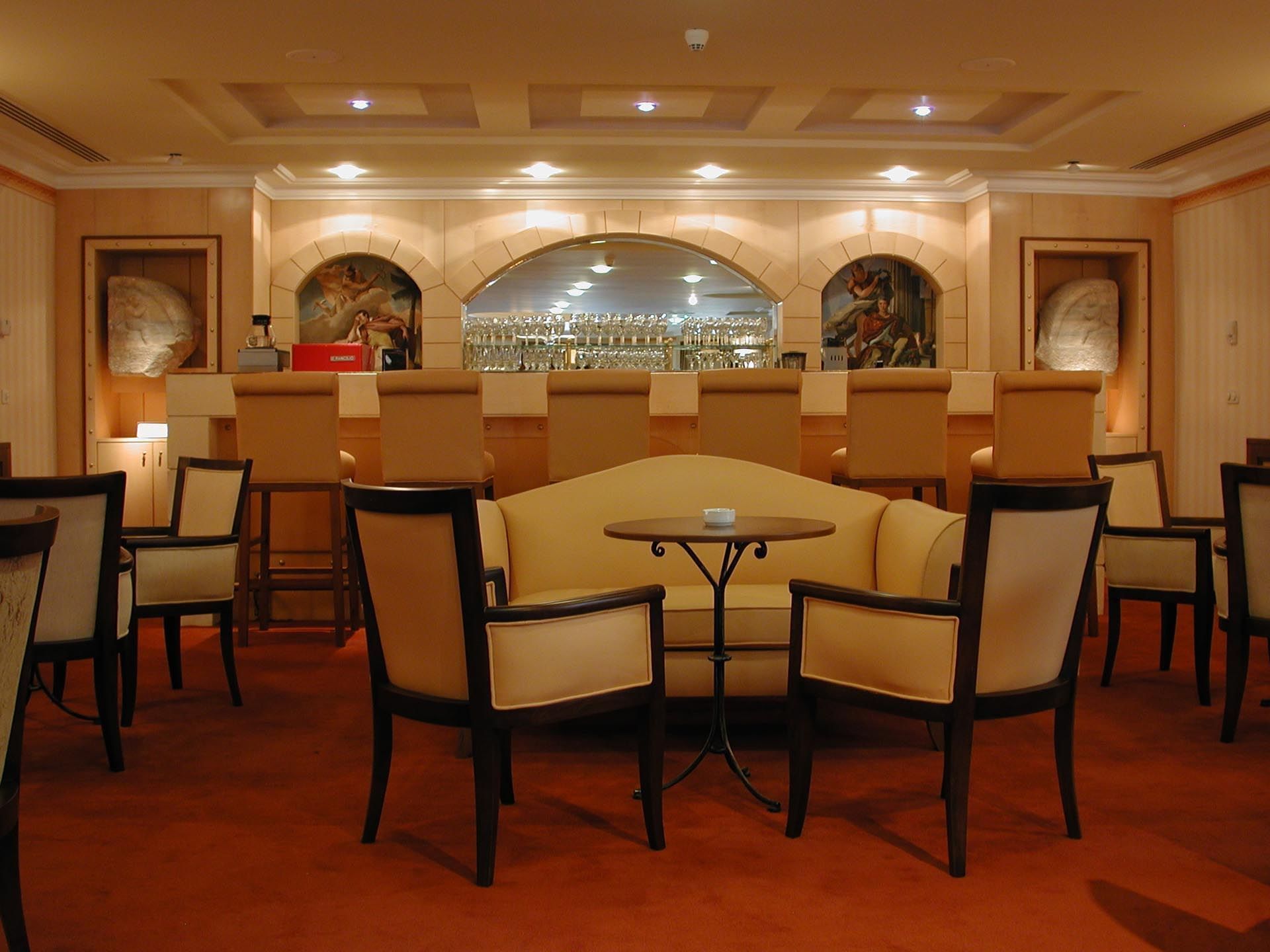 Column Bar Eresin hotels sultanahmet