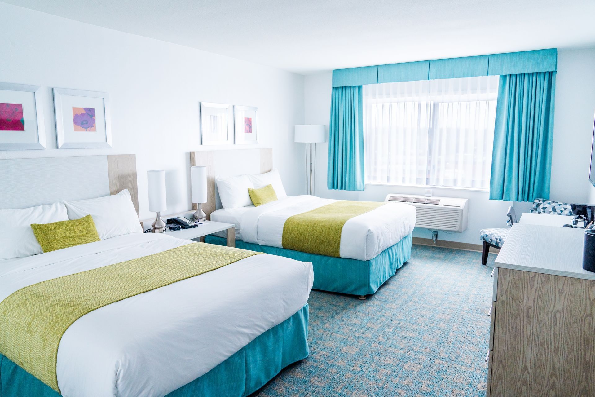Coast Hotel Convention Centre Langley City - Comfort 2 Queens