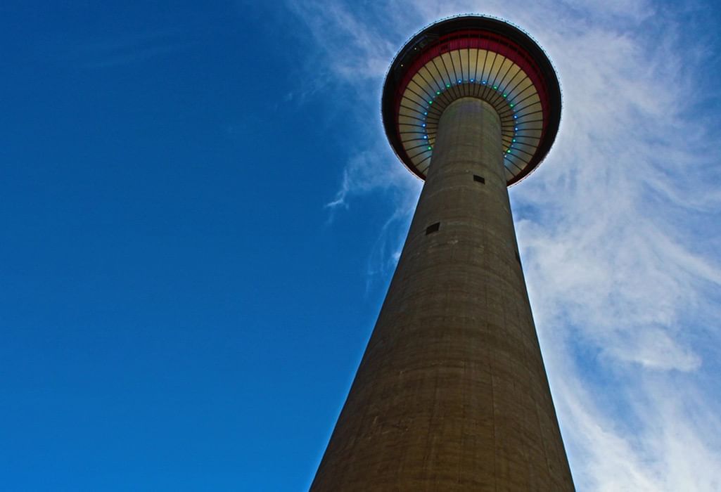 calgary tower looking up into the sky