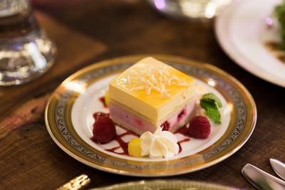 dessert plate