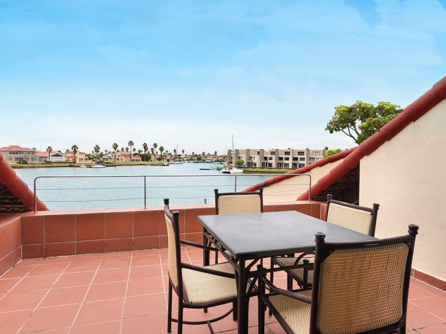 2Bedroom Superior Chalet Port Owen Marina