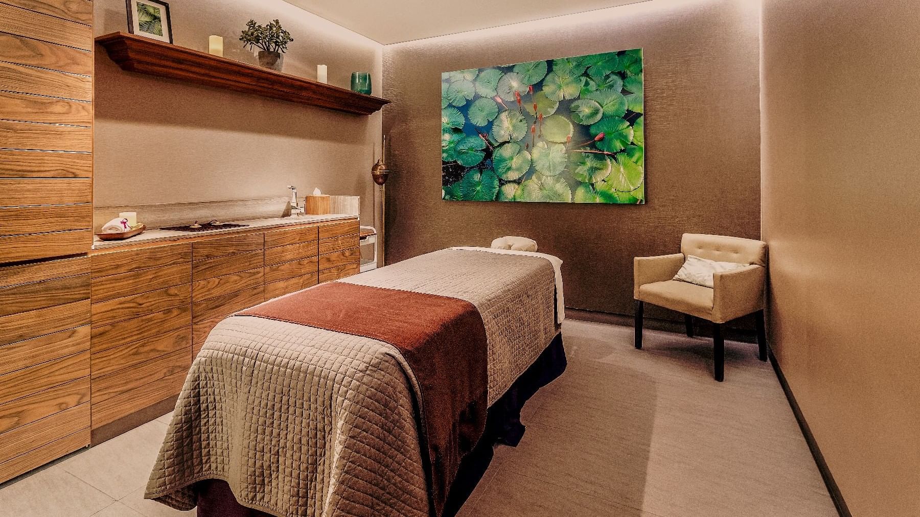 Spa room with amenities and decor at Live Aqua Ciudad de Mexico Bosques de las Lomas