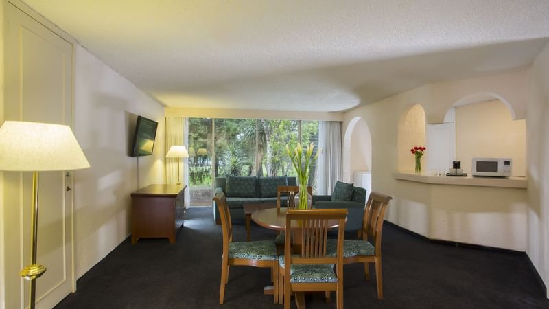 Living area in Presidential Suite at Gamma Pachuca