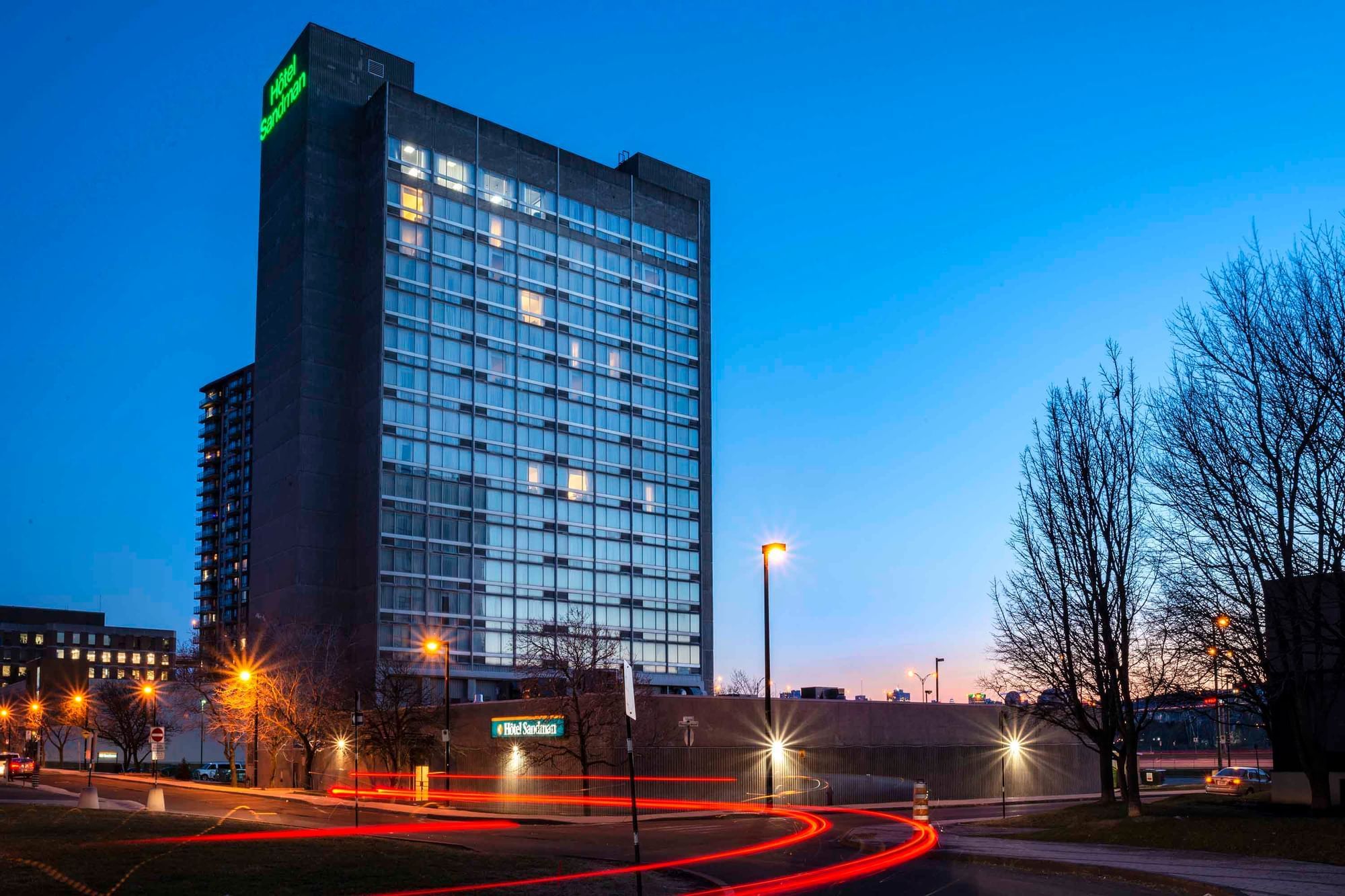 The Best Canadian Hotels For NHL Game Night