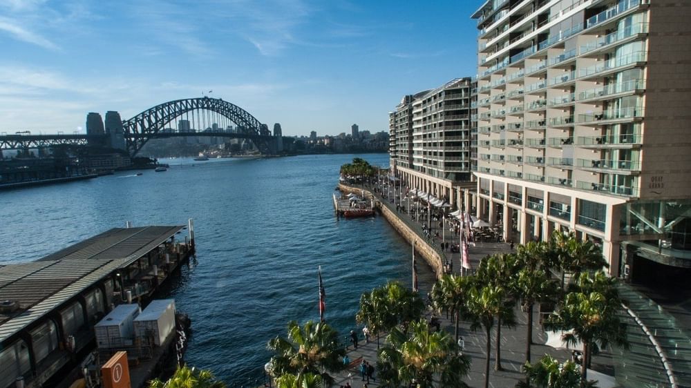 Exterior of Sydney bridge & hotel at Pullman Quay Grand Sydney