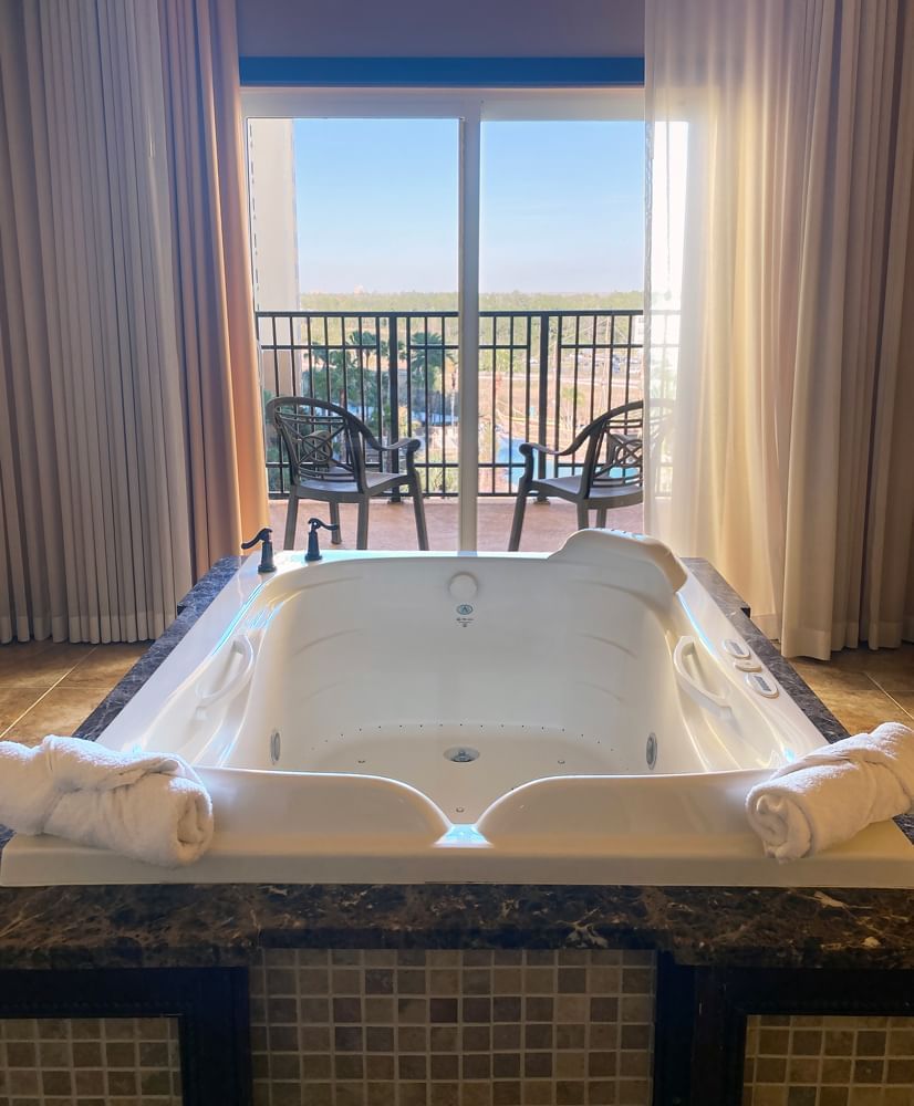 Bathtub in Reflections Spa & Salon at Lake Buena Vista Resort Village & Spa