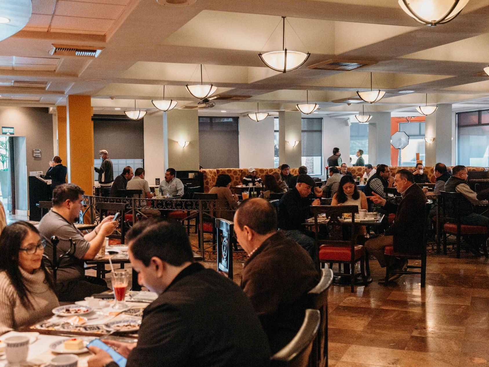 People dining in Fonda de Mexicali at Araiza Mexicali