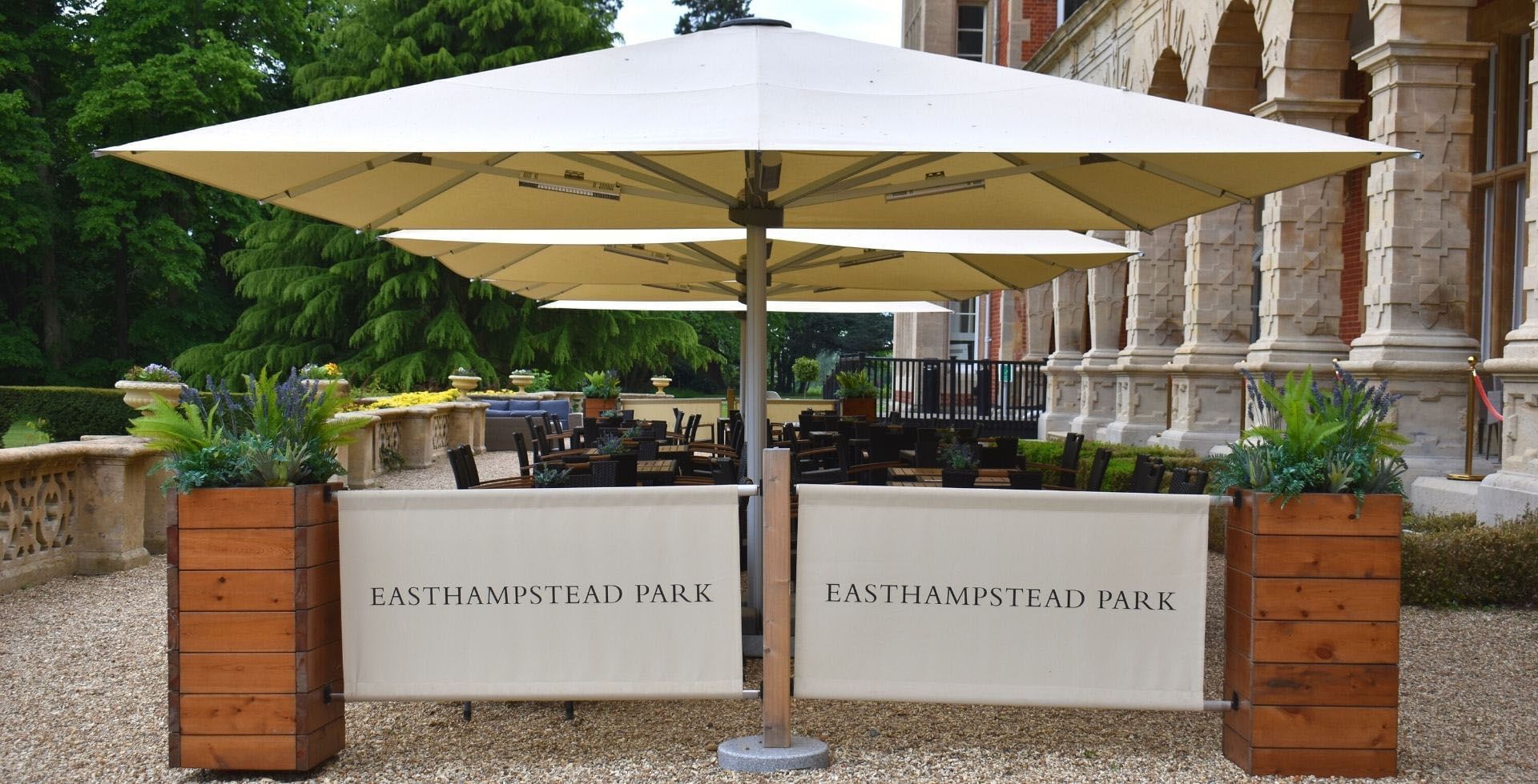 Wokingham Restaurants Deluxe Dining at Easthampstead Park
