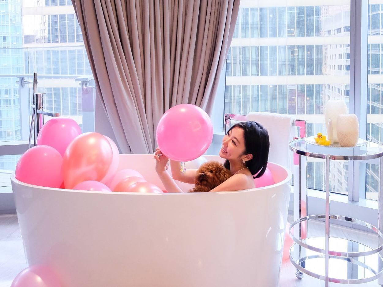 Paradox hotel vancouver - early bird summer bliss